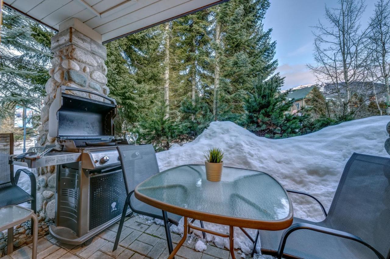 Sunpath Retreat- Convenience Meets Comfort & Style Whistler Exterior photo